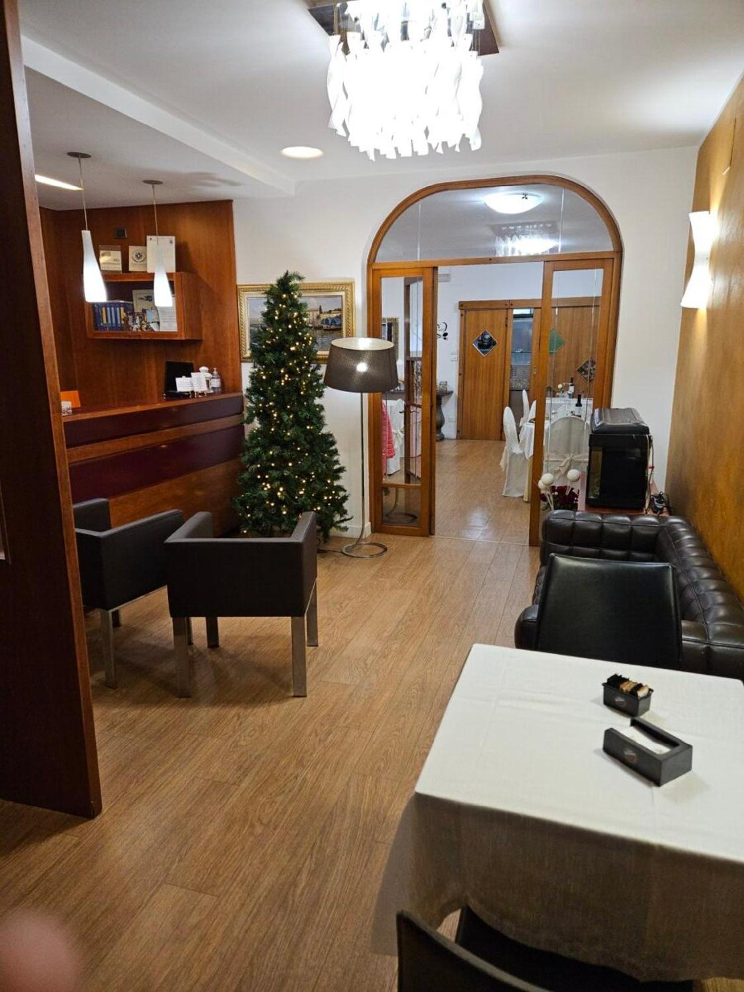Hotel Mazzocchetti Citta Sant'Angelo Extérieur photo