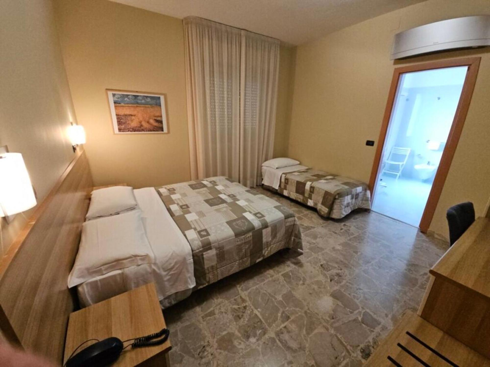 Hotel Mazzocchetti Citta Sant'Angelo Extérieur photo