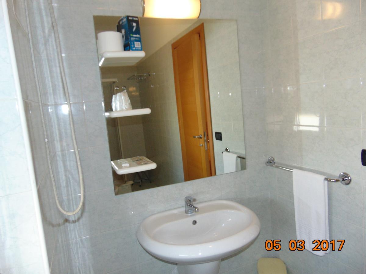 Hotel Mazzocchetti Citta Sant'Angelo Extérieur photo