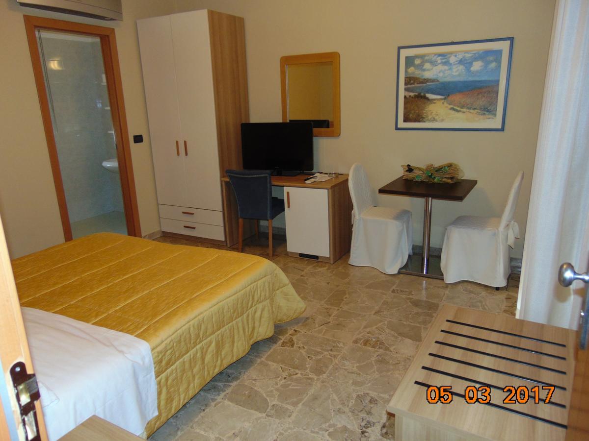 Hotel Mazzocchetti Citta Sant'Angelo Extérieur photo