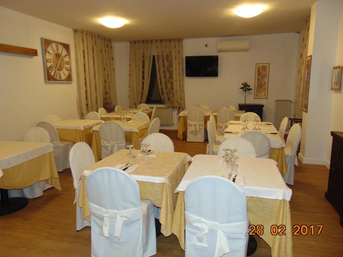 Hotel Mazzocchetti Citta Sant'Angelo Extérieur photo